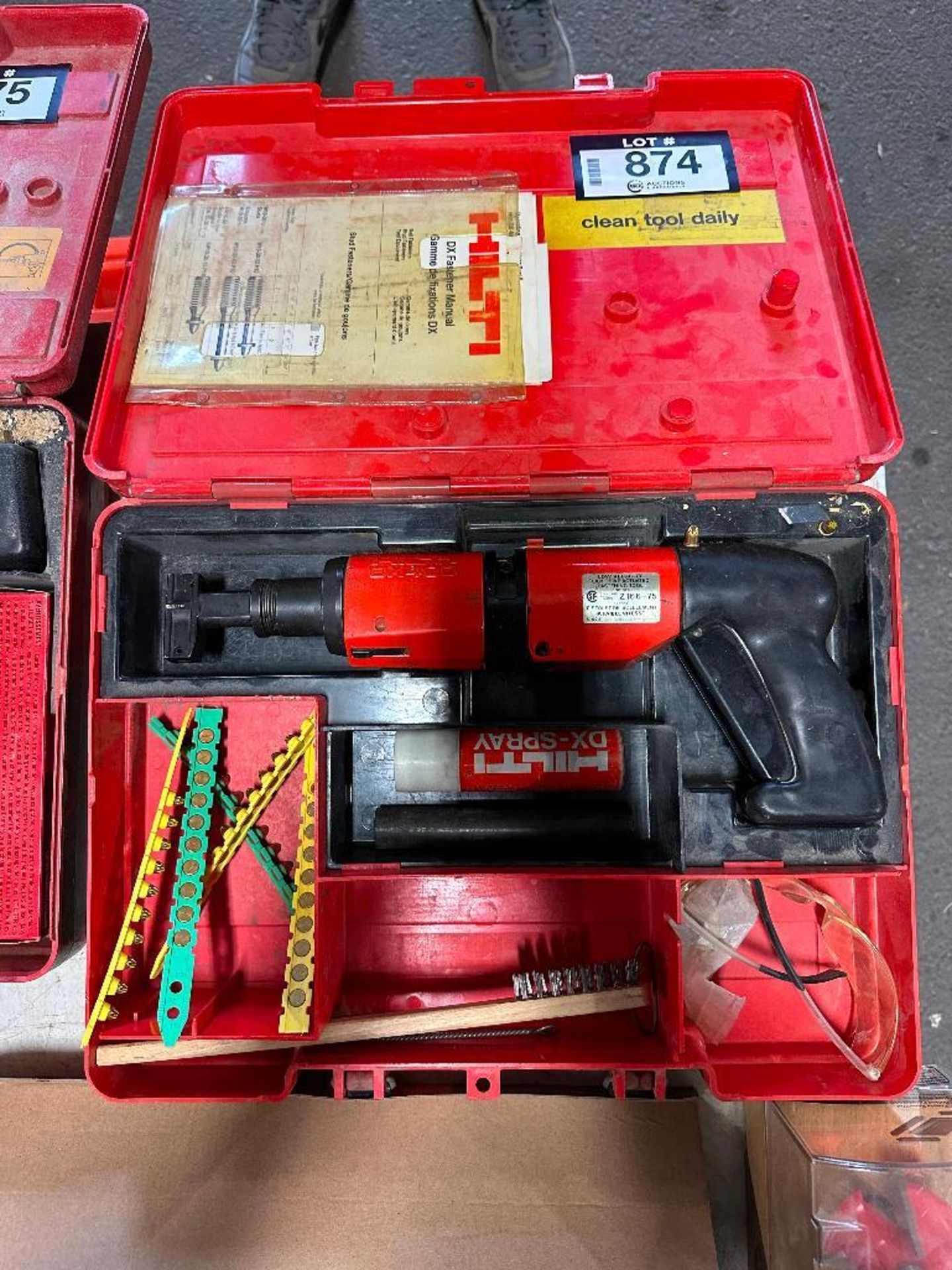 Hilti DX400 Piston Drive Powder Actuated Concrete Nail Gun