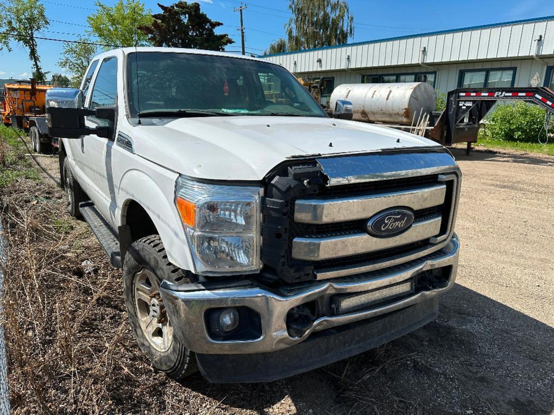 2015 Ford F-250 XLT Ext. Cab Pickup Truck, 238,245 kms Showing, VIN: 1FT7X2B67FEC06435
