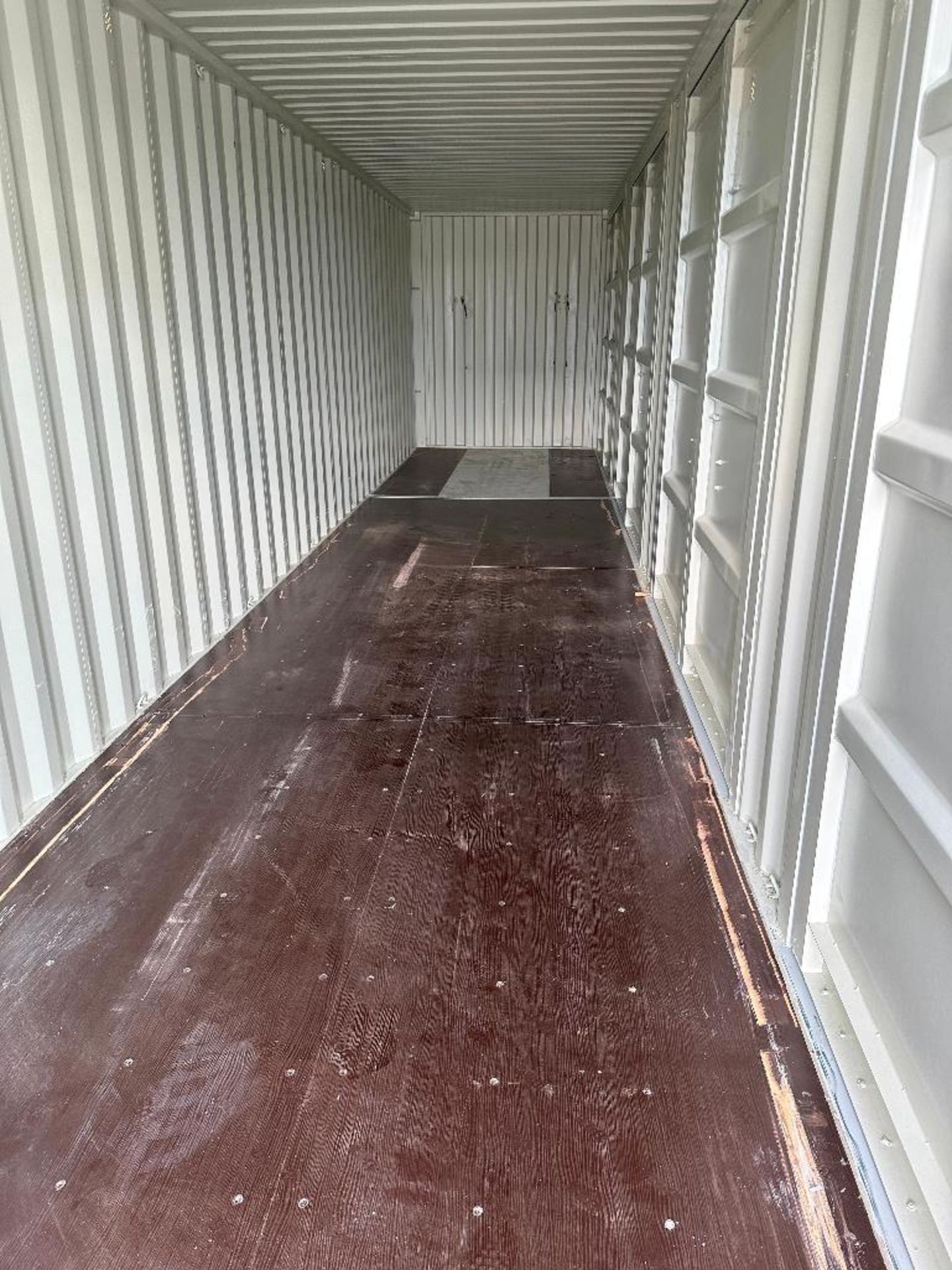 Single Trip 40 ft. 5-Door Sea Container - Image 5 of 5
