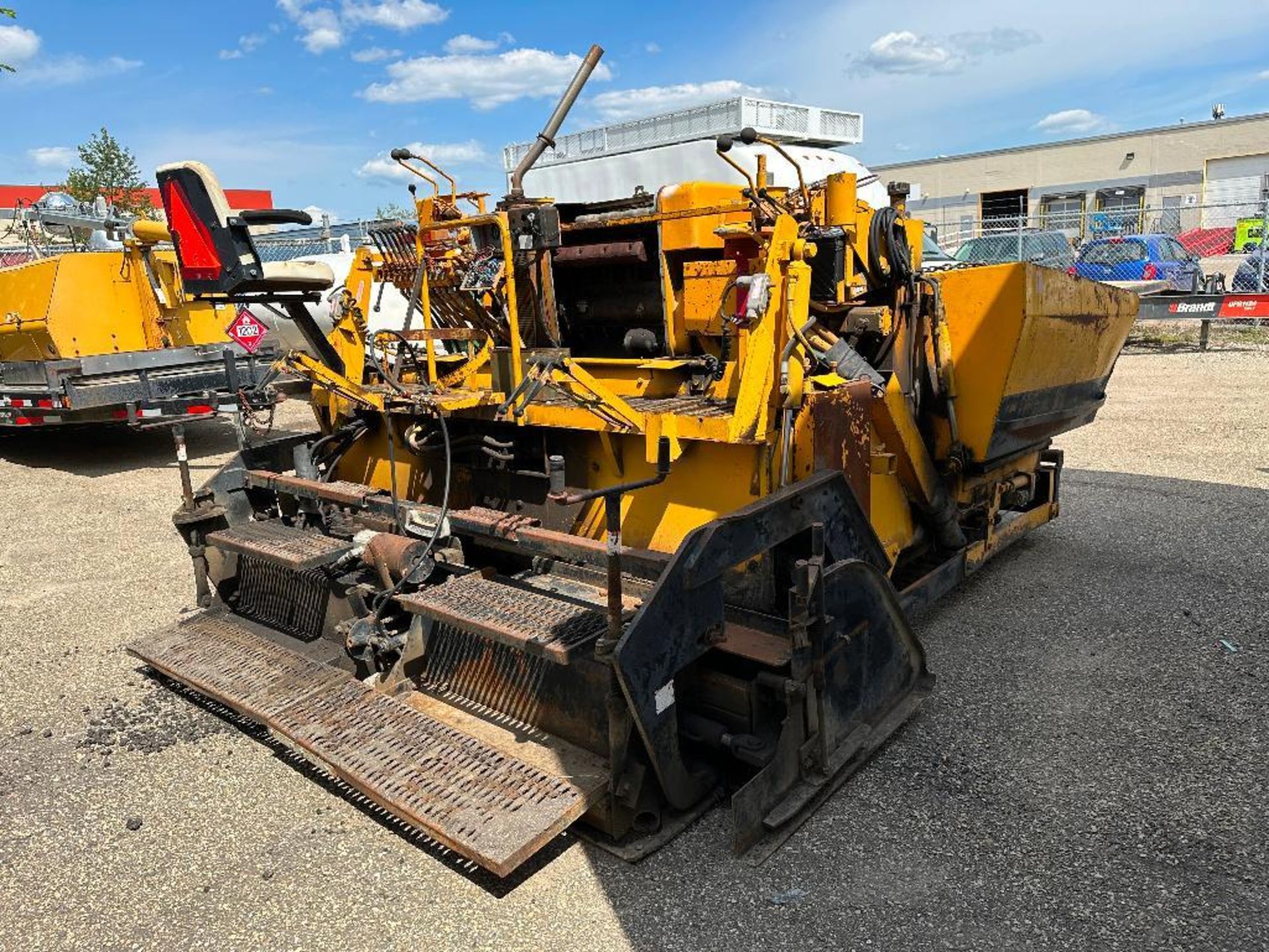 LeeBoy 8500 HD Asphalt Paver 5,214 hrs Showing - Image 3 of 13