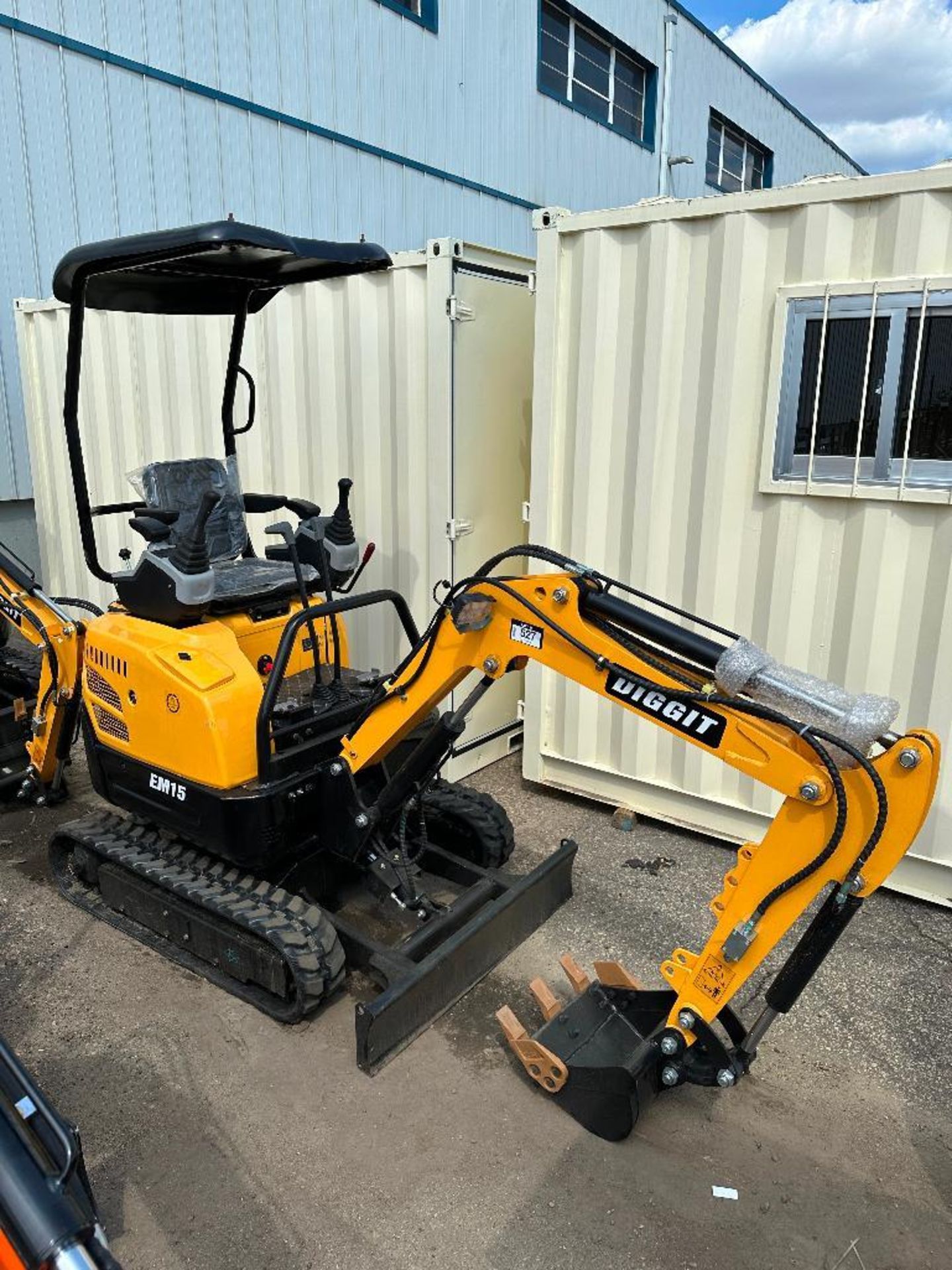 2023 DIGGIT EM15 13.5 HP Mini Excavator SN: EM152304107