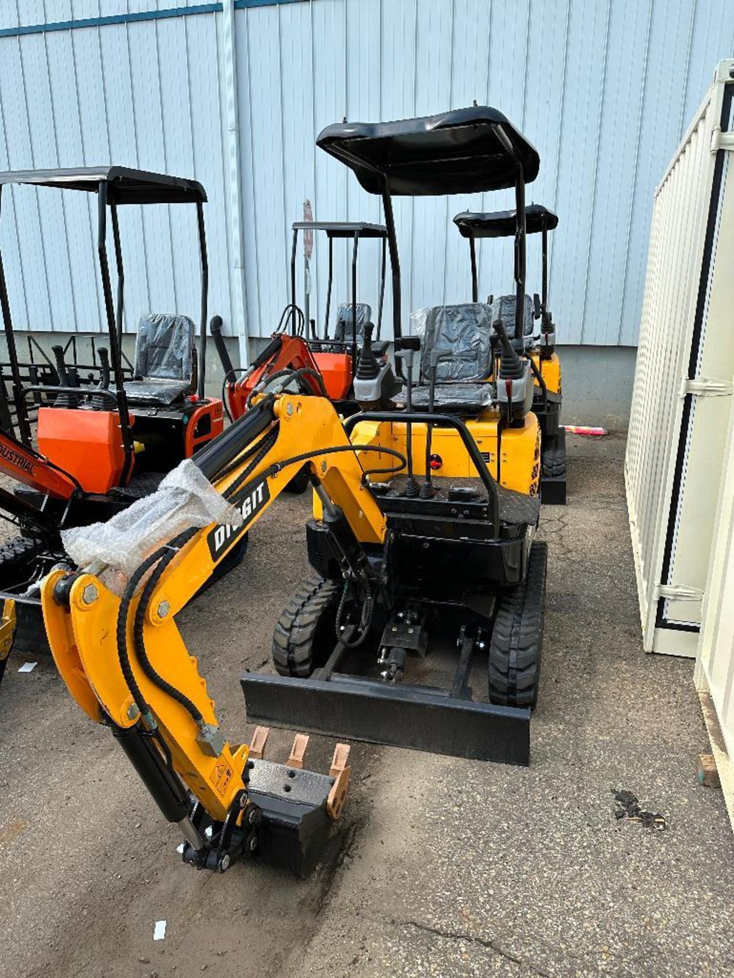 2023 DIGGIT EM15 13.5 HP Mini Excavator SN: EM152304107 - Image 5 of 10