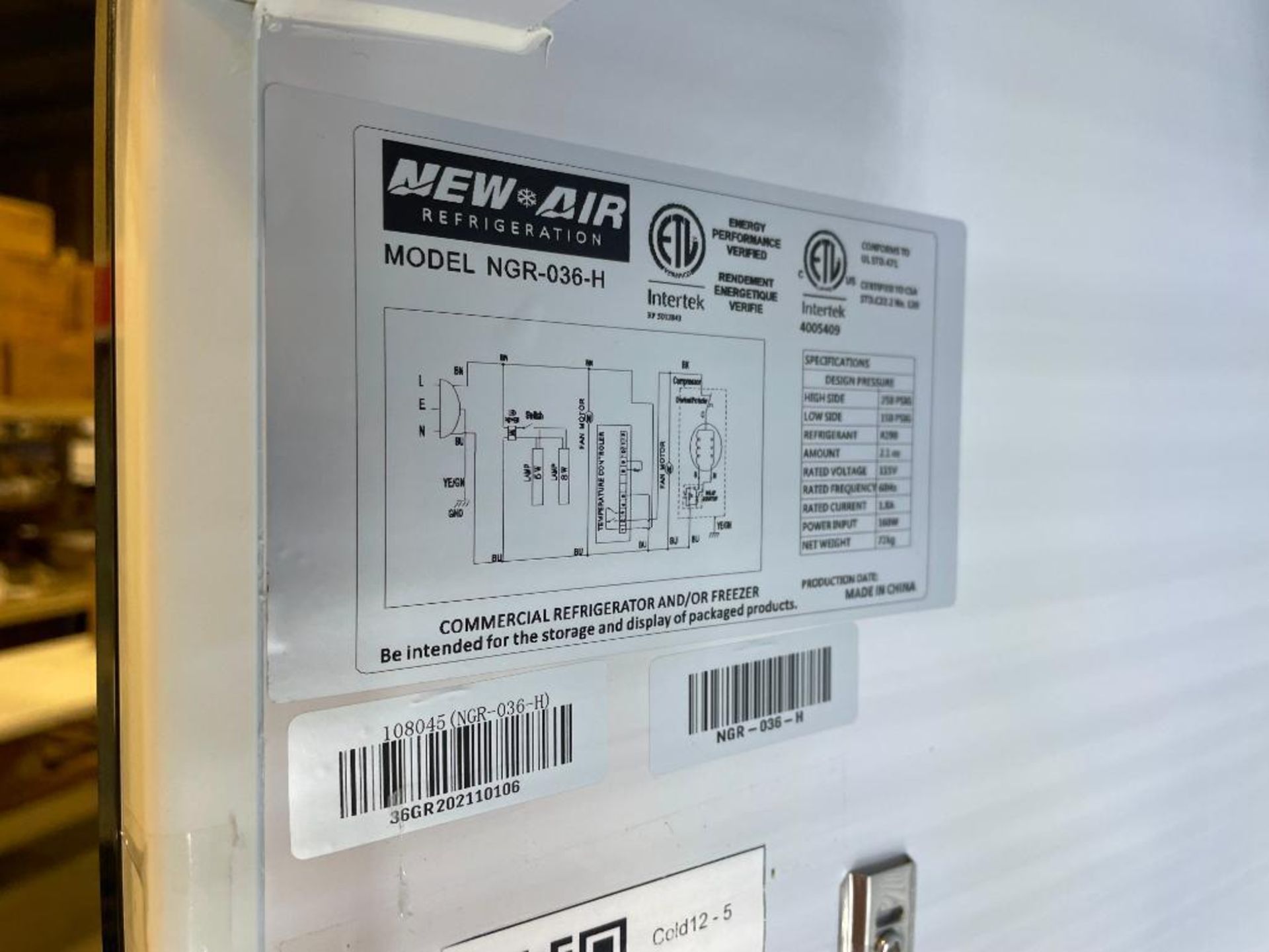 NEW-AIR NGR-036-H SINGLE GLASS DOOR DISPLAY COOLER - Image 4 of 13