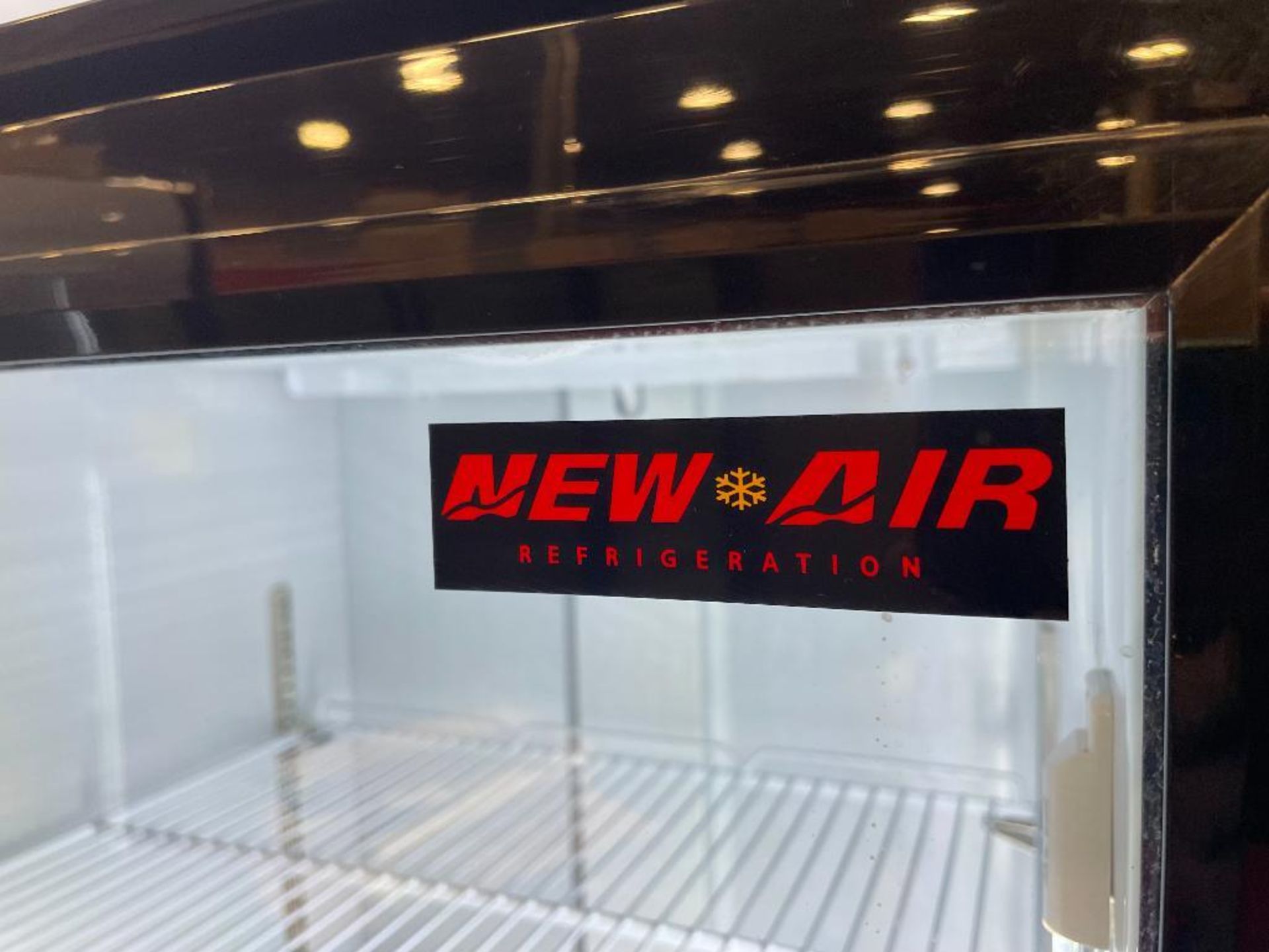 NEW-AIR NGR-036-H SINGLE GLASS DOOR DISPLAY COOLER - Image 2 of 13