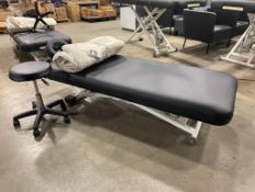 ELECTRIC LIFT MASSAGE TABLE WITH EARTHLITE FLEECE MASSAGE TABLE WARMER & PADDED ROLLING STOOL