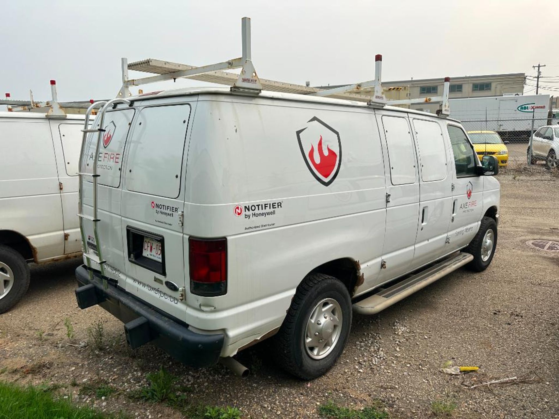 2012 Ford E-Series E-250 Cargo Work Van w. 199,310 kms VIN #: 1FTNE2EW8CDA83786 - Image 3 of 8