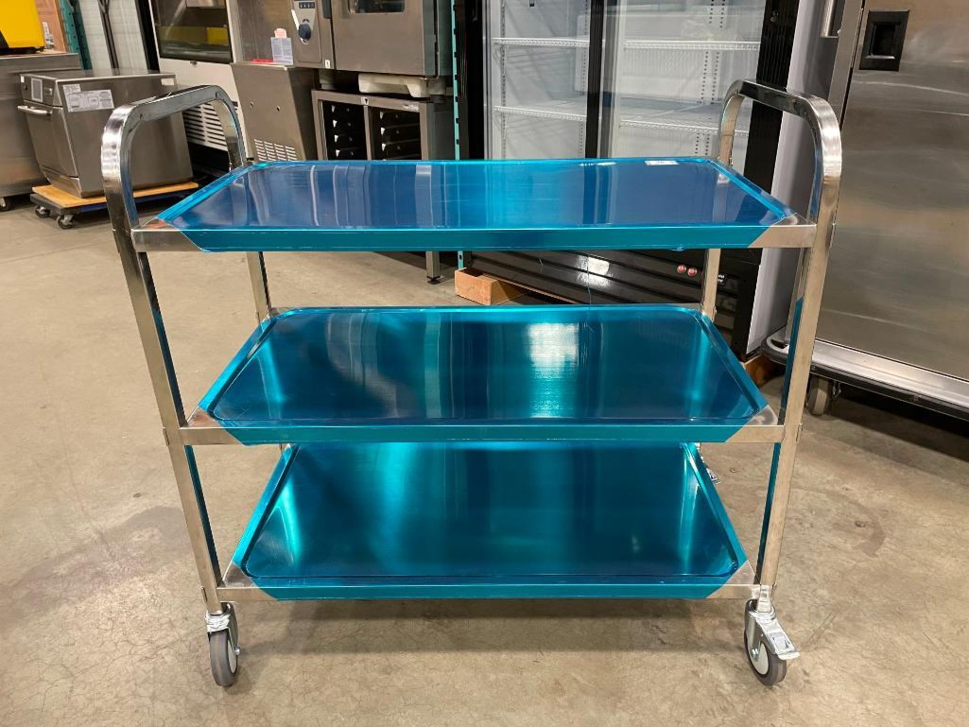 37" X 19" STAINLESS STEEL 3 TIER BUSSING CART - NEW - OMCAN 47151 - Image 6 of 7