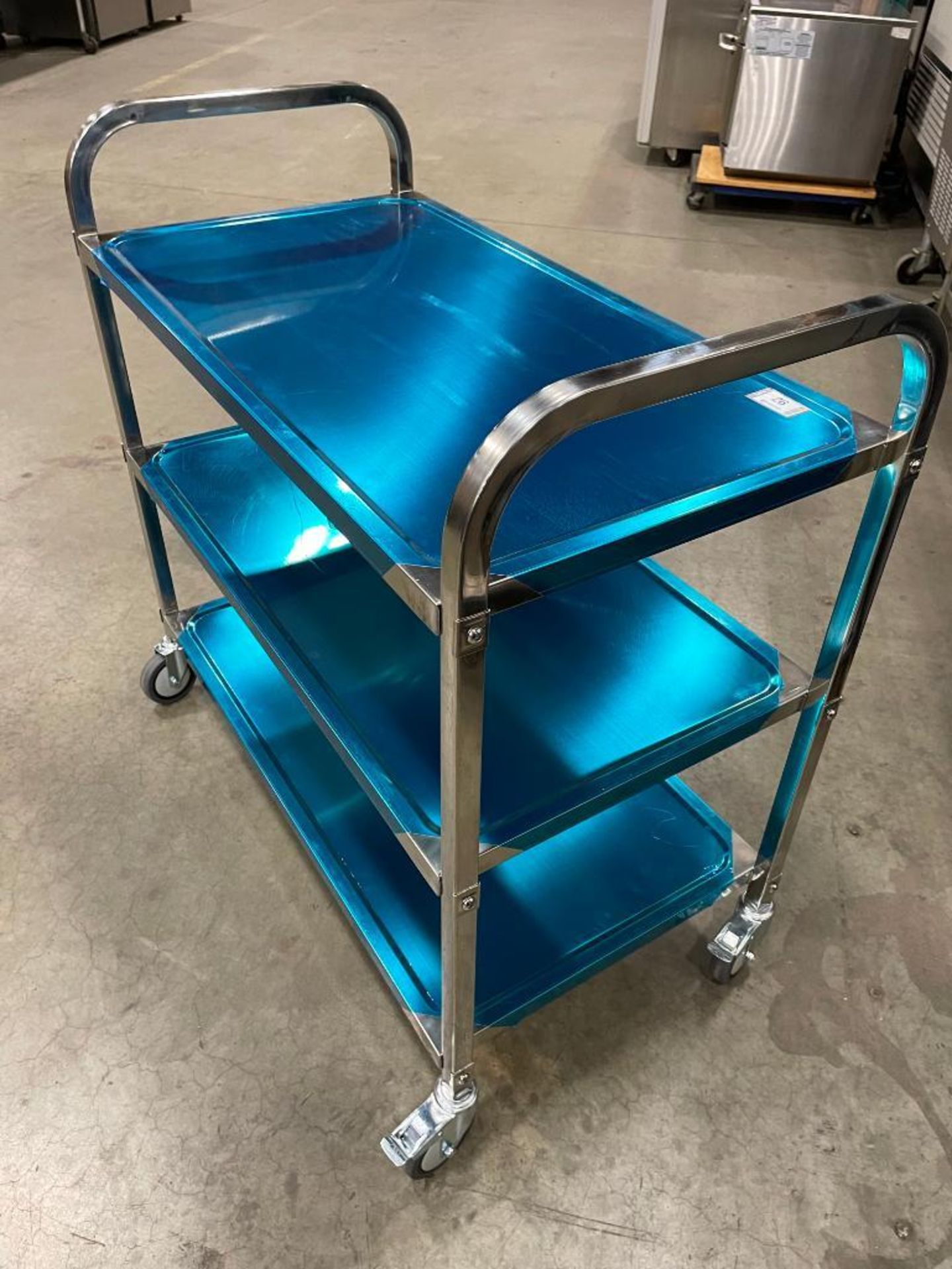 37" X 19" STAINLESS STEEL 3 TIER BUSSING CART - NEW - OMCAN 47151 - Image 4 of 7