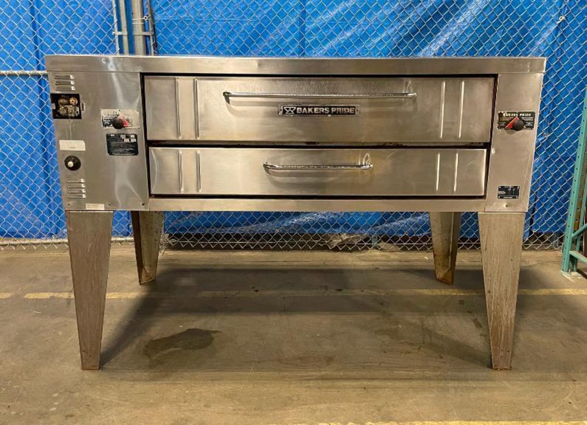BAKERS PRIDE Y-600 GAS SINGLE DECK PIZZA OVEN - Image 3 of 17