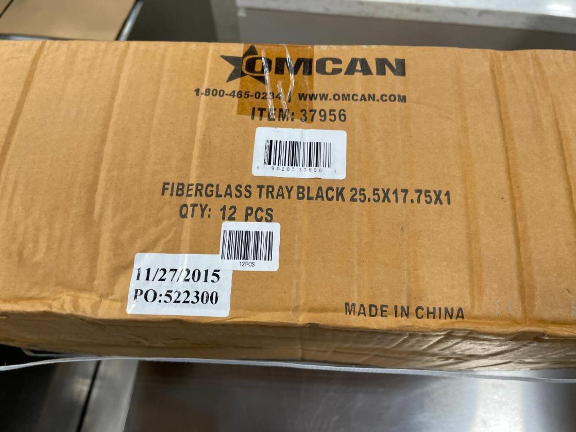 OMCAN 25.5” X 17.25” BLACK FIBERGLASS MARKET TRAY, LOT OF 12, NEW - Image 4 of 4