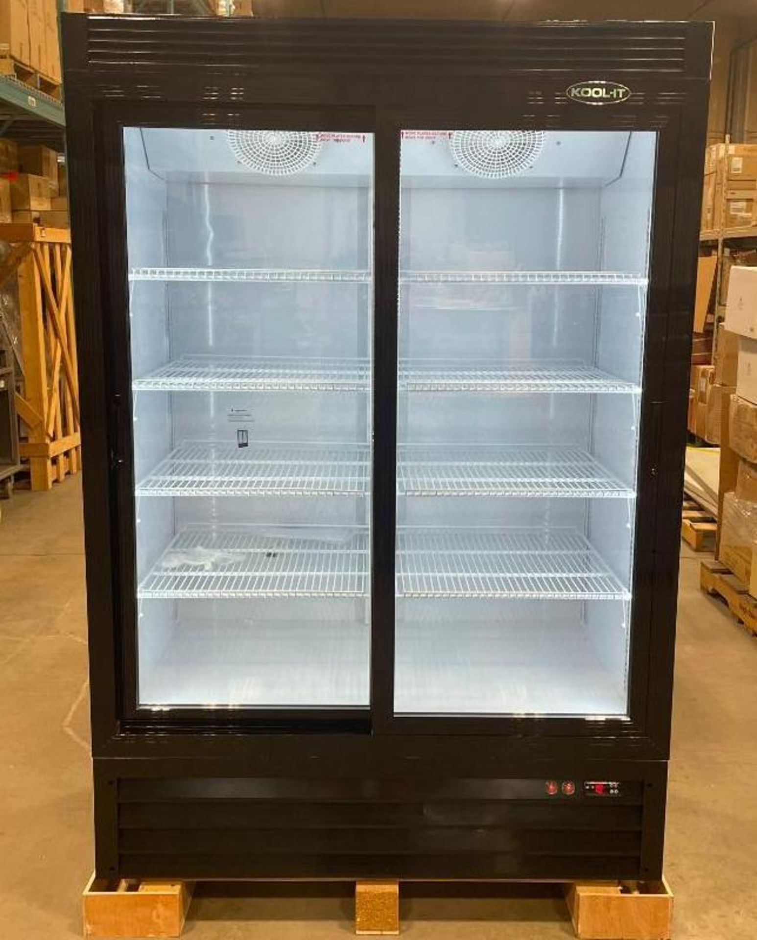 DOUBLE SLIDING GLASS DOOR COOLER, 33.5 CU. FT, LED DISPLAY - NEW - Image 12 of 13