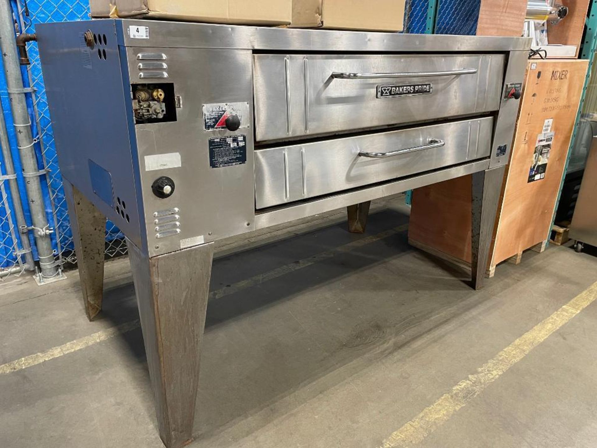 BAKERS PRIDE Y-600 GAS SINGLE DECK PIZZA OVEN - Image 16 of 17