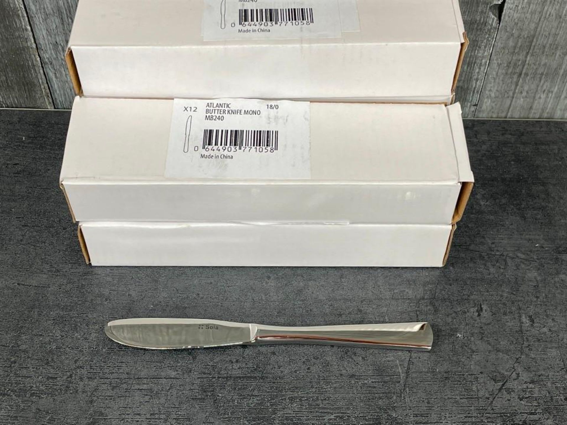 ATLANTIC HEAVY WEIGHT BUTTER KNIVES, SOLA MB240 - LOT OF 60 (5 BOXES) - Image 3 of 4