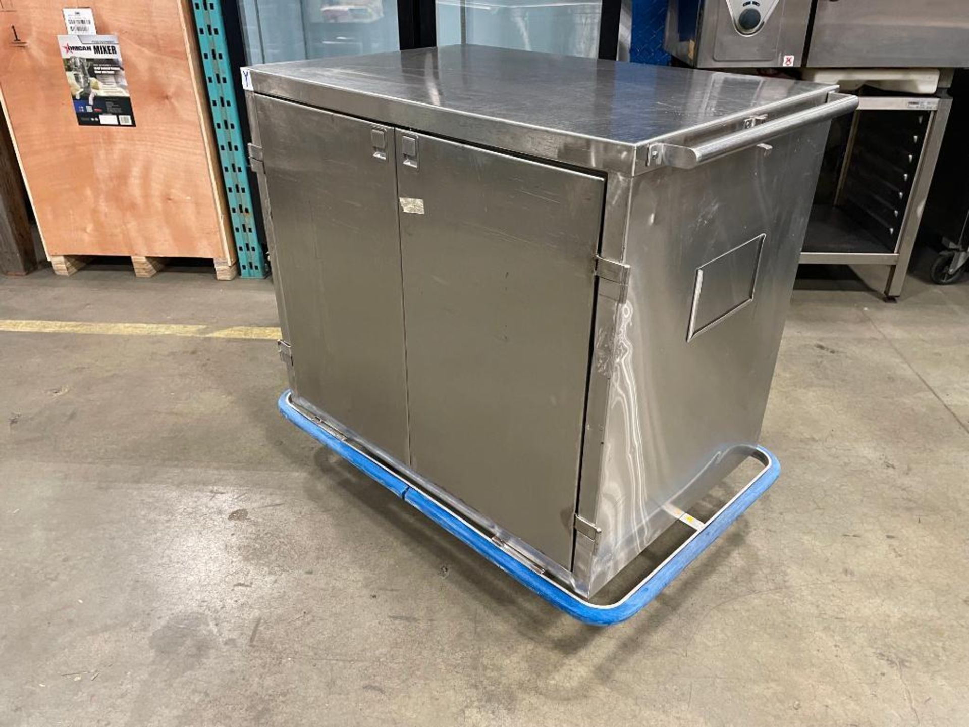 36" X 24.5" STAINLESS STEEL MOBILE CART - Image 6 of 6