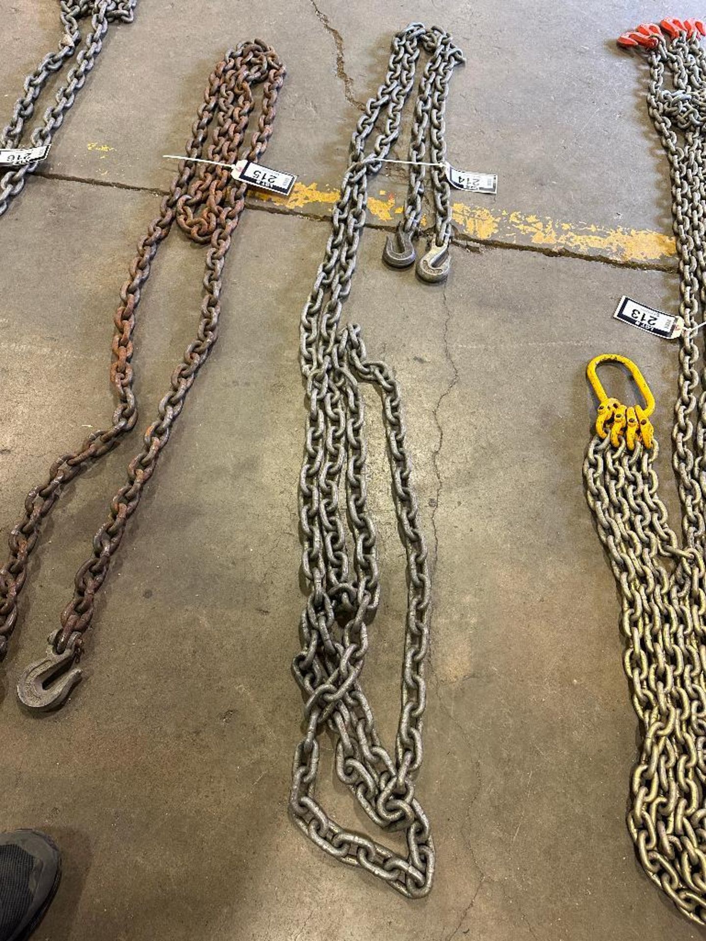 Length of Chain w/ Hooks