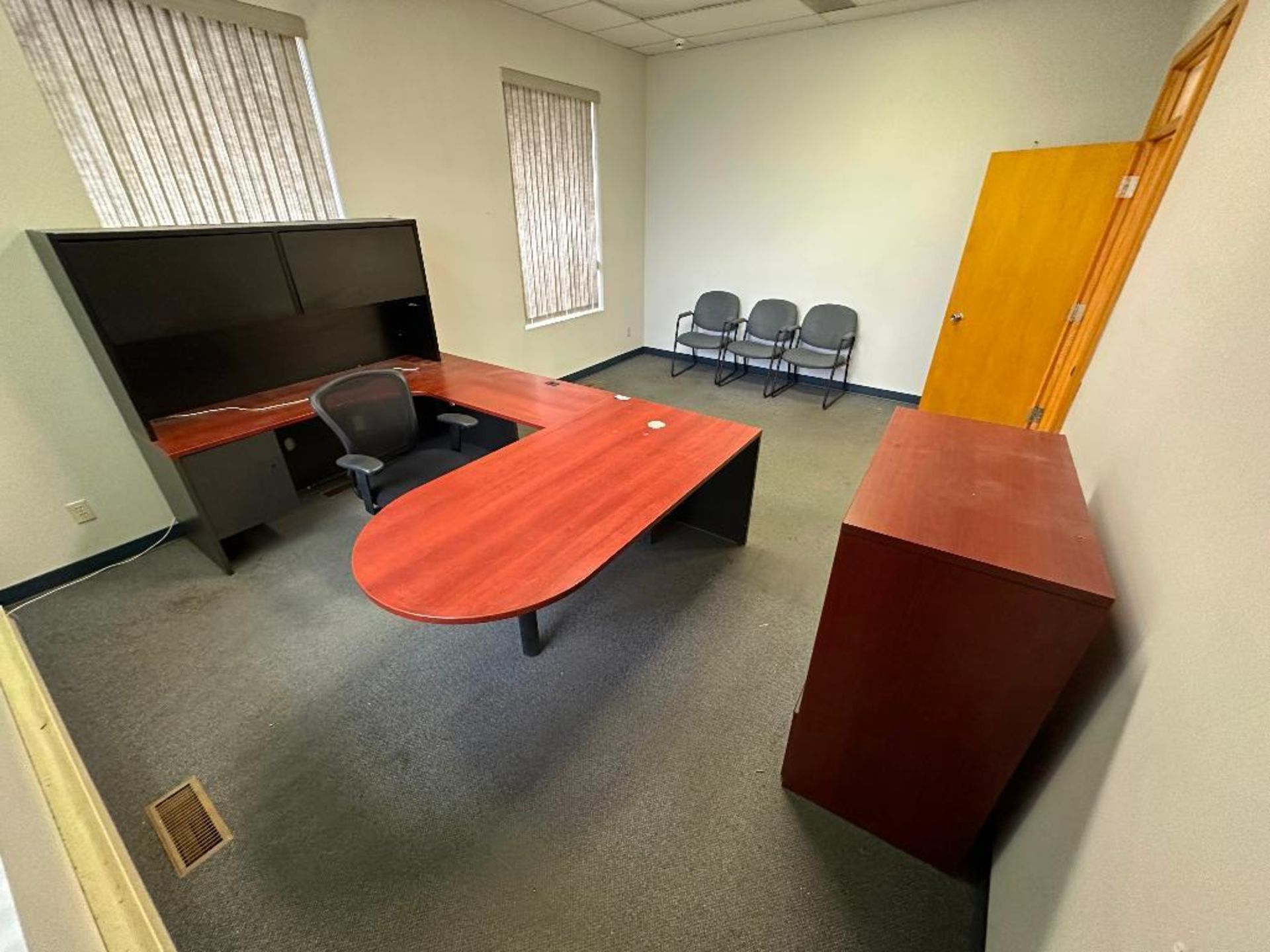 Contents of Office Including U-Shaped Desk w/ Overhead Hutch, 3-Drawer Lateral Filing Cabinet, (3) S - Image 5 of 7