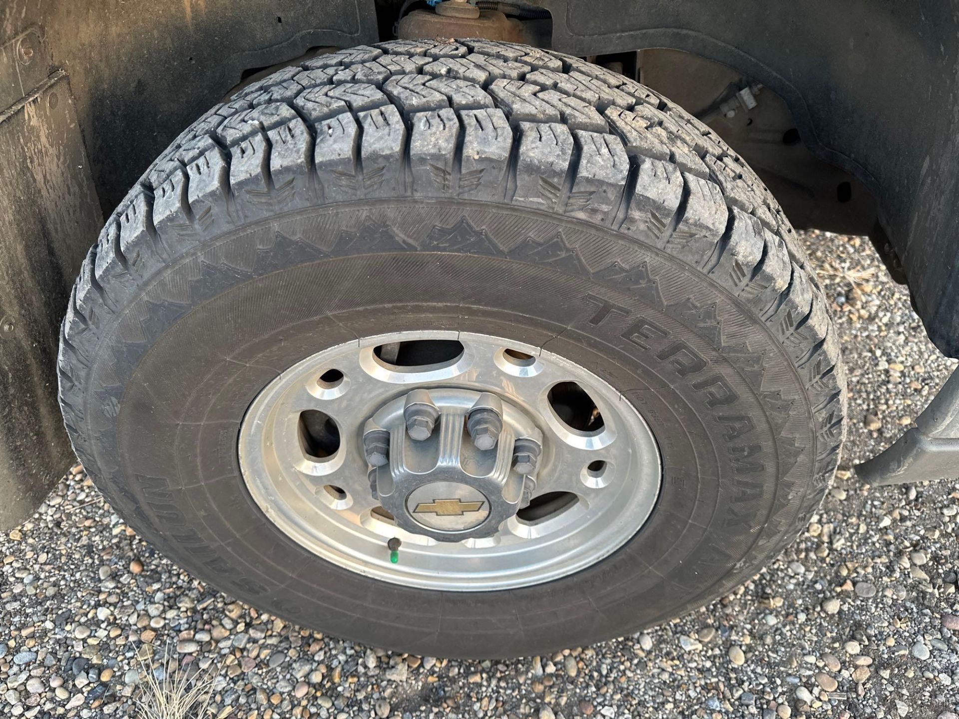 2003 Chevrolet Silverado Duramax Diesel Extended Cab 4X4, VIN #: 1GCHK29183E178573 - Image 10 of 12