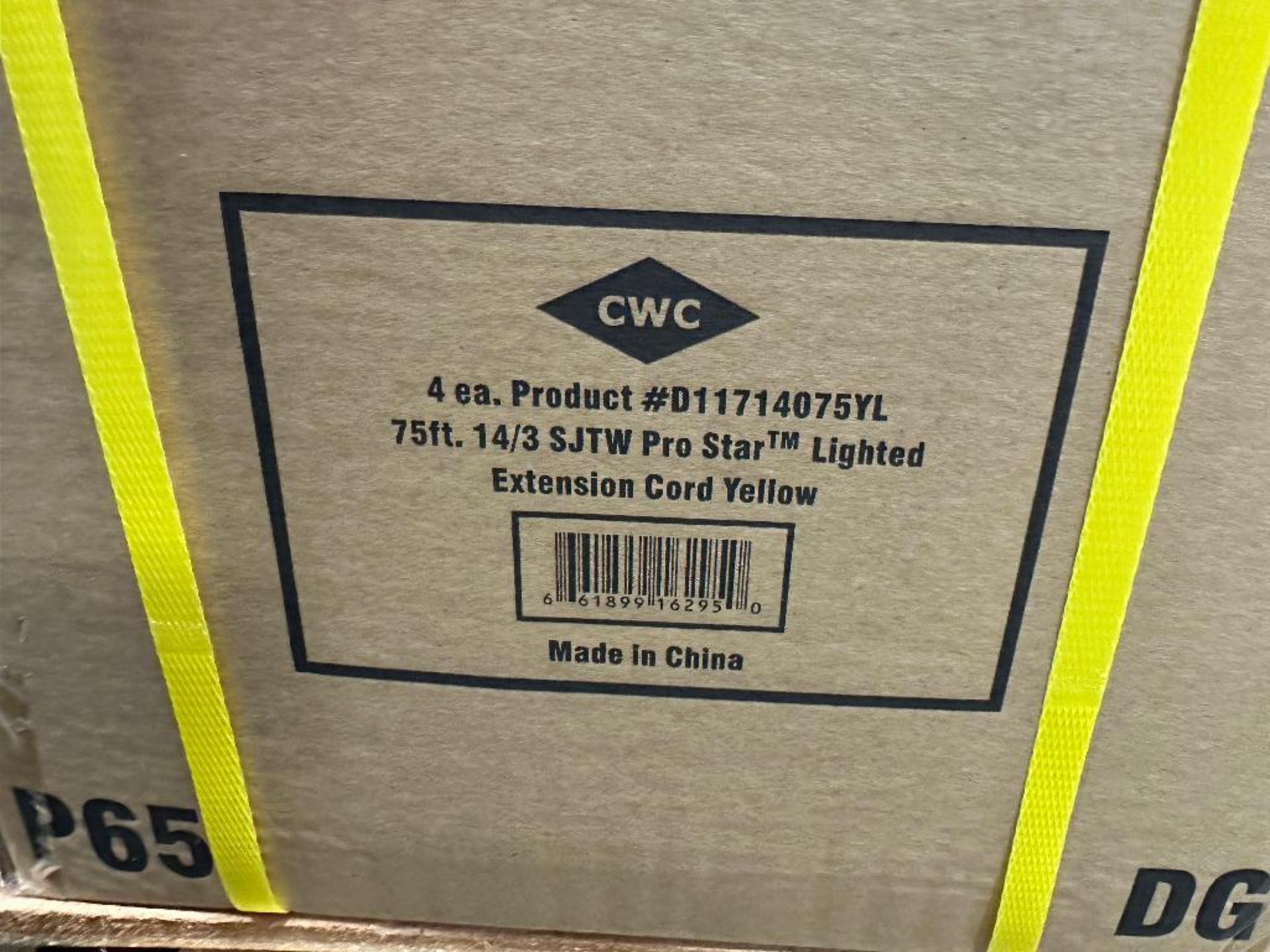 Box of (4) 75' 14/3 Pro Star Lighted Extension Cords - Image 5 of 5