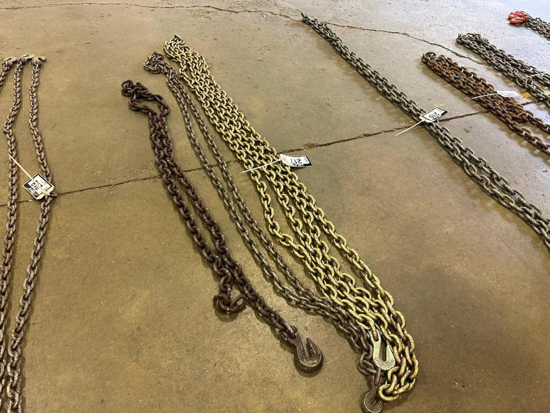 Lot of (2) Lengths of Chain w/ Hooks - Image 3 of 4