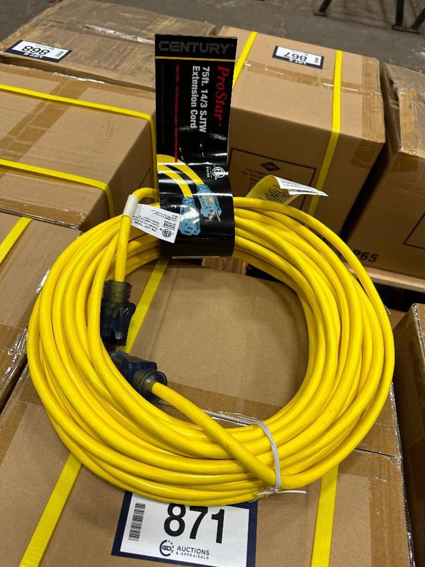 Box of (4) 75' 14/3 Pro Star Lighted Extension Cords - Image 3 of 5