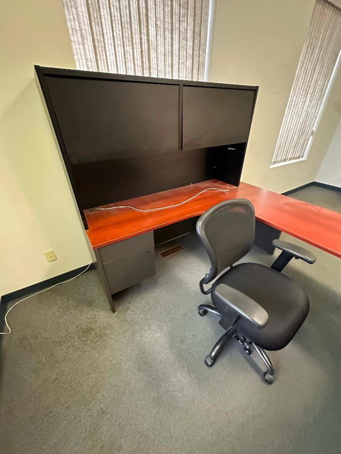 Contents of Office Including U-Shaped Desk w/ Overhead Hutch, 3-Drawer Lateral Filing Cabinet, (3) S - Image 6 of 7