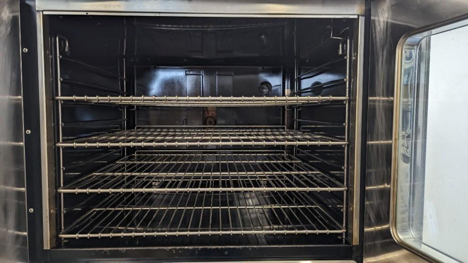 MONTAGUE EK15A VECTAIRE SINGLE PHASE ELECTRIC CONVECTION OVENS - Image 9 of 13