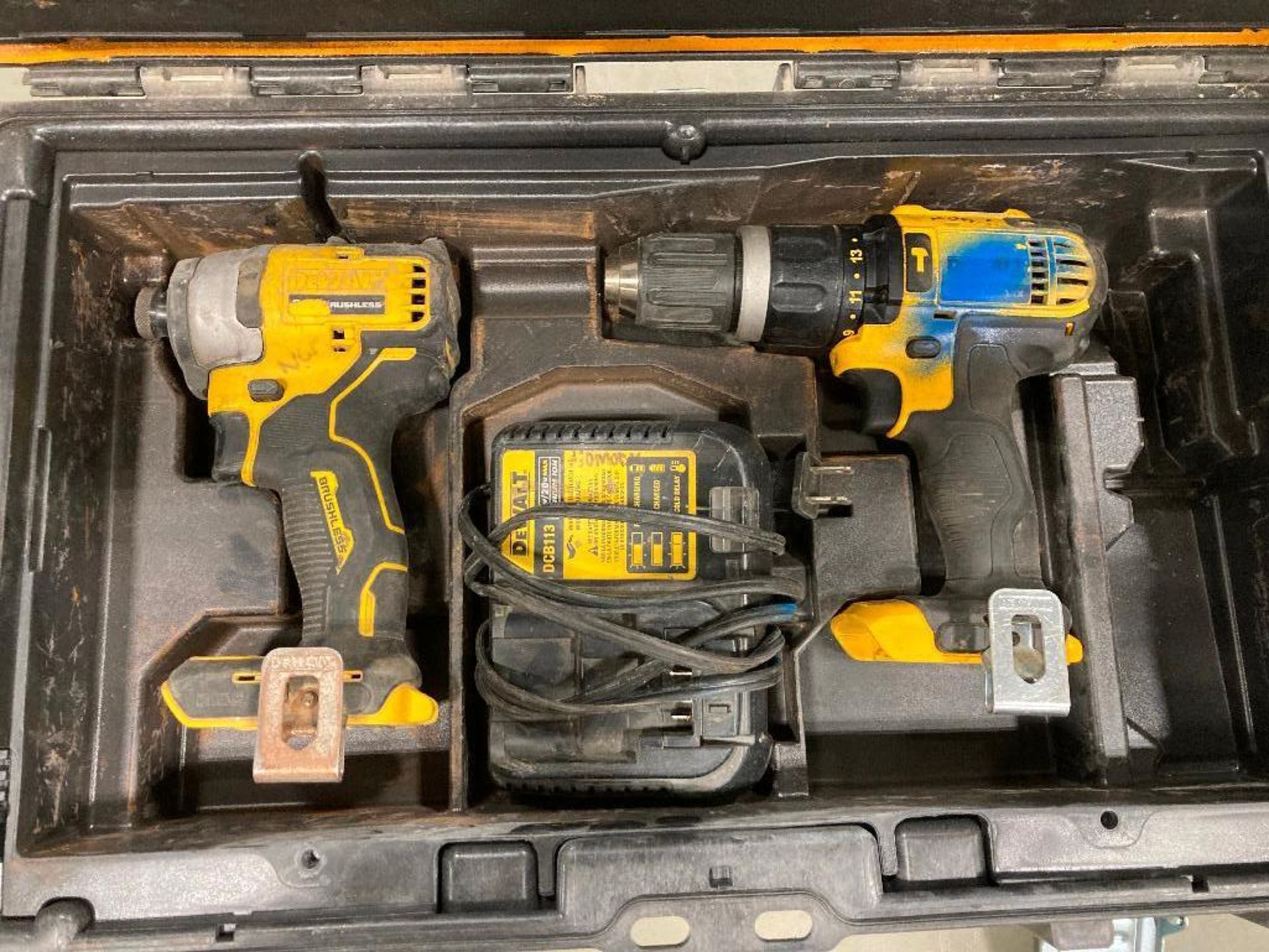 DeWalt Toolbox Including: (1) 1/2" Hammer Drill, (1) 1/4" Impact Drill and (1) Battery Charger - Image 3 of 7