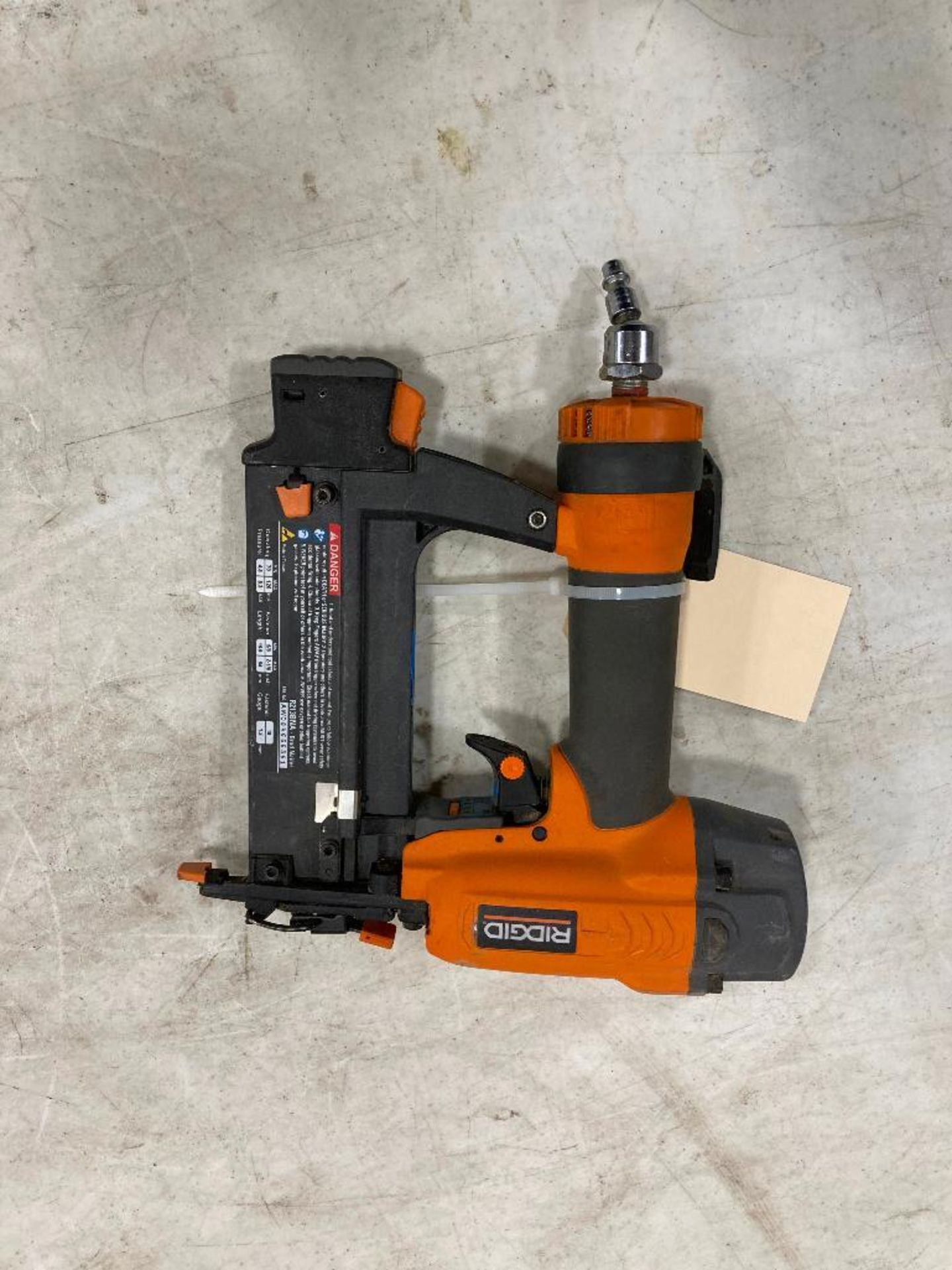 Ridgid R213BNA Pneumatic Stapler - Image 3 of 5