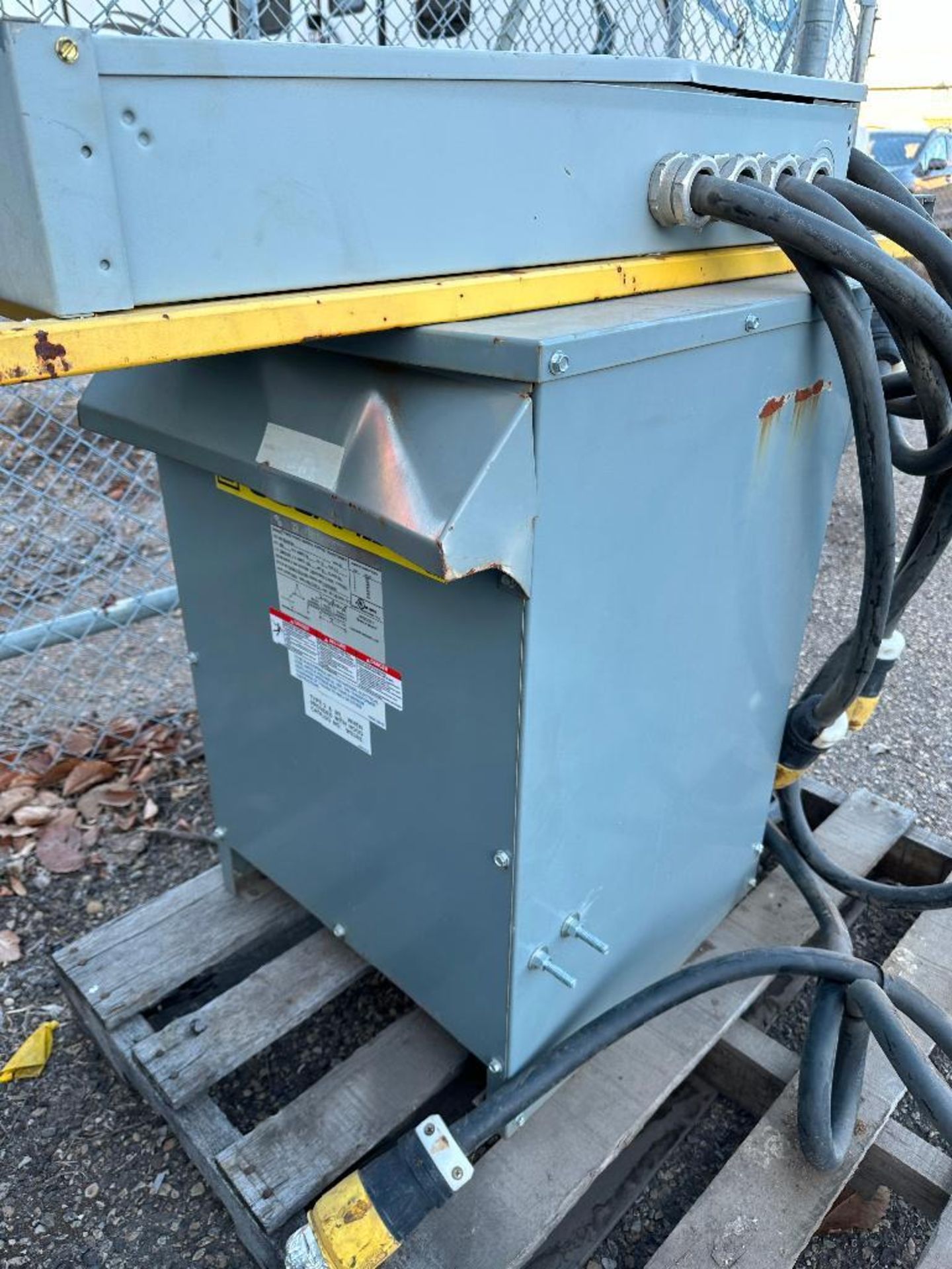 EE45T3H Square D 3-Phase 45 KVA General Purpose Transformer - Image 2 of 4