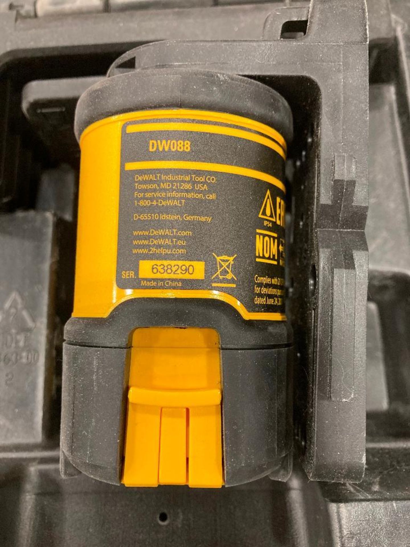 DeWalt DW088 Cross Line Laser - Image 4 of 5