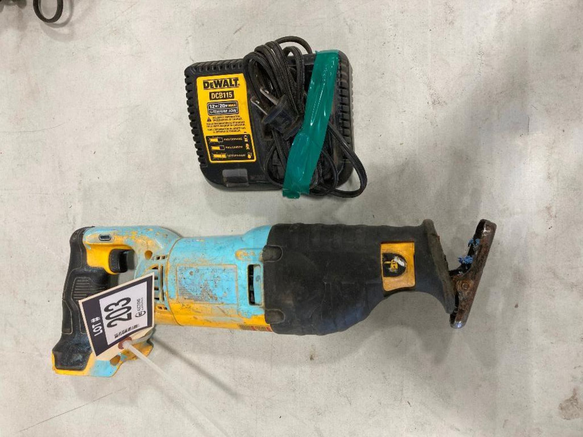 DeWalt Reciprocating Saw with Battery Charger