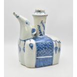 A CHINESE BLUE AND WHITE PORCELAIN ELEPHANT KENDI, MING DYNASTY, WANLI PERIOD, 1573 – 1619