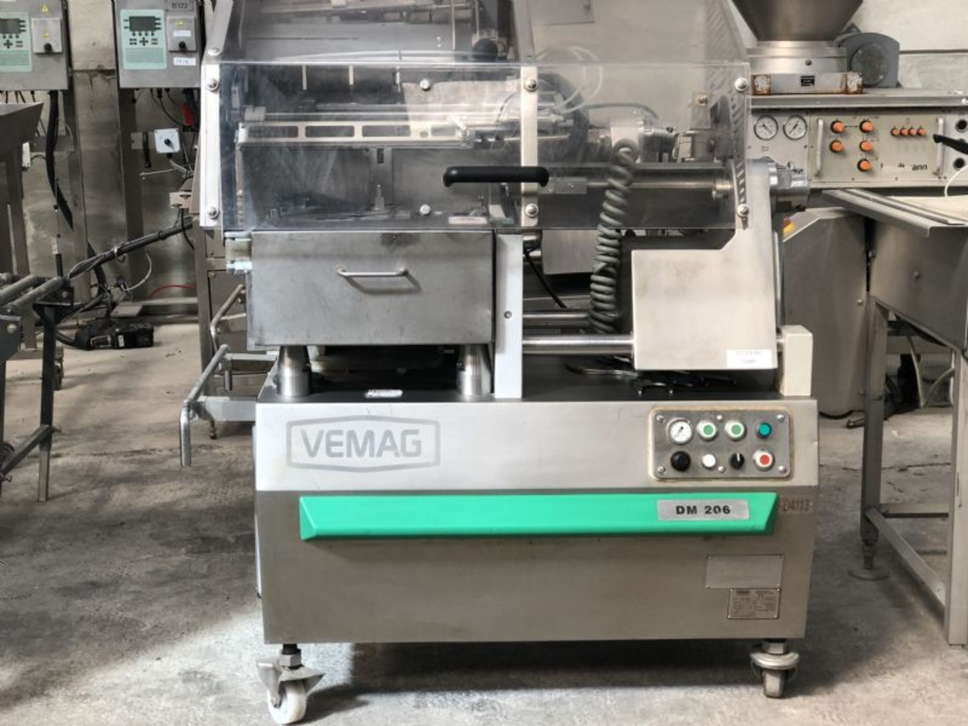 VEMAG  DM206 SAUSAGE LINKER  3PHASE  LENGTH 1300mm X 900mm X 1550mm - Image 8 of 17