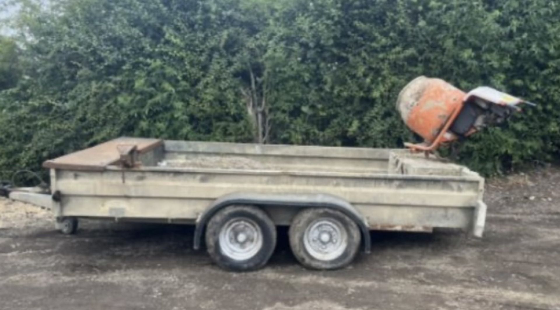 Graham edwards builders trailer & Belle cement mixer - Image 3 of 3