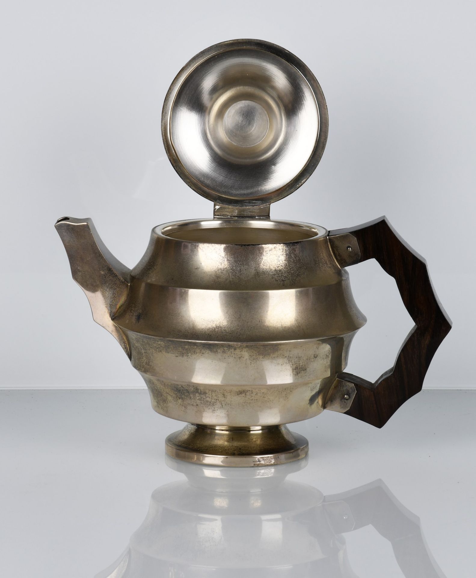 Servizio da the e caffè Art Decò anni ’40 in argento 800 con manici in legno mistilinei - Bild 10 aus 13