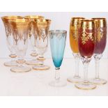 Lotto di 8 bicchieri con decoro in oro a diverse tonalità di colore