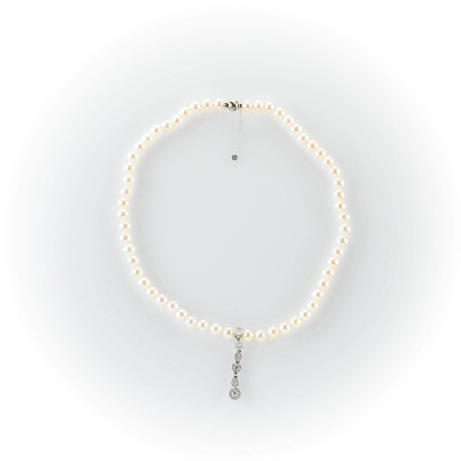 Collana di perle coltivate giapponesi Recarlo con ciondolo centrale costituito da sei elementi con d