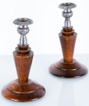 Coppia candelieri con base in legno