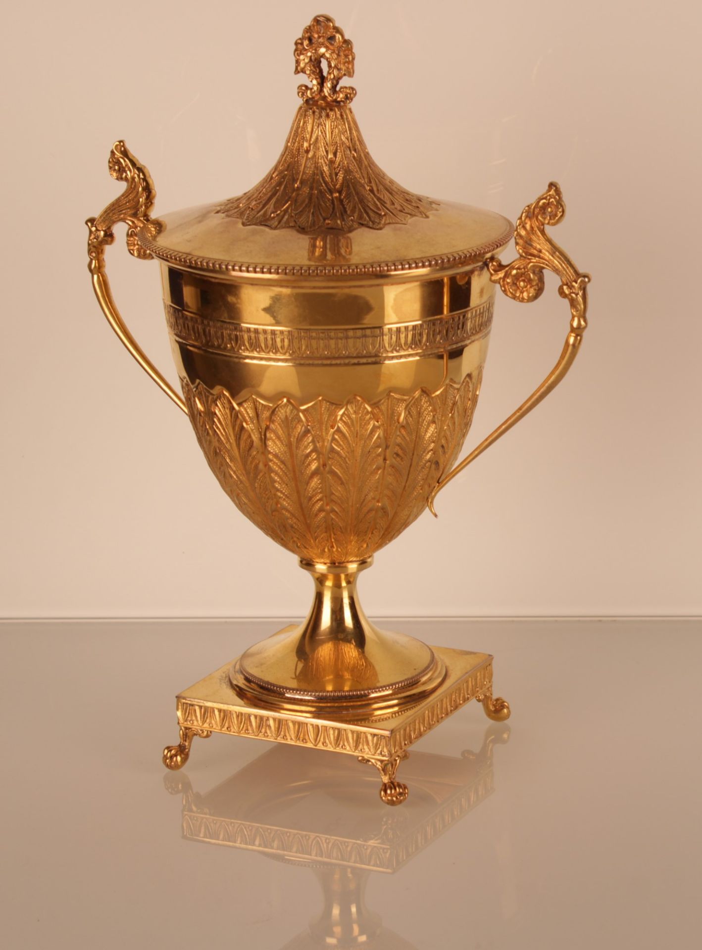 Calice in argento dorato 800/000 con coperchio finemente cesellato. Argentere Ventrella Roma - Bild 2 aus 6