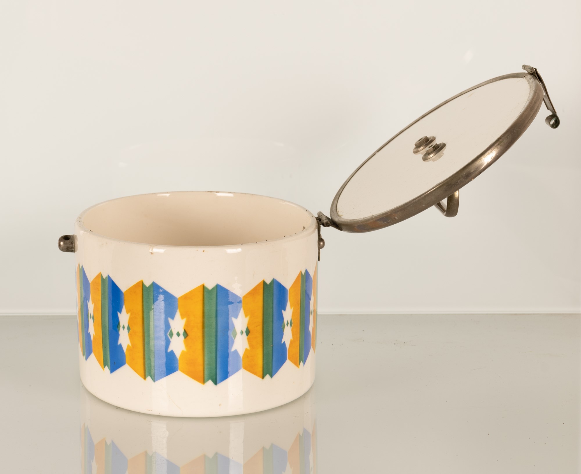 Scatola portabiscotti art deco anni '20 del XX secolo in ceramica con serramenti e manico in nichel. - Image 8 of 11