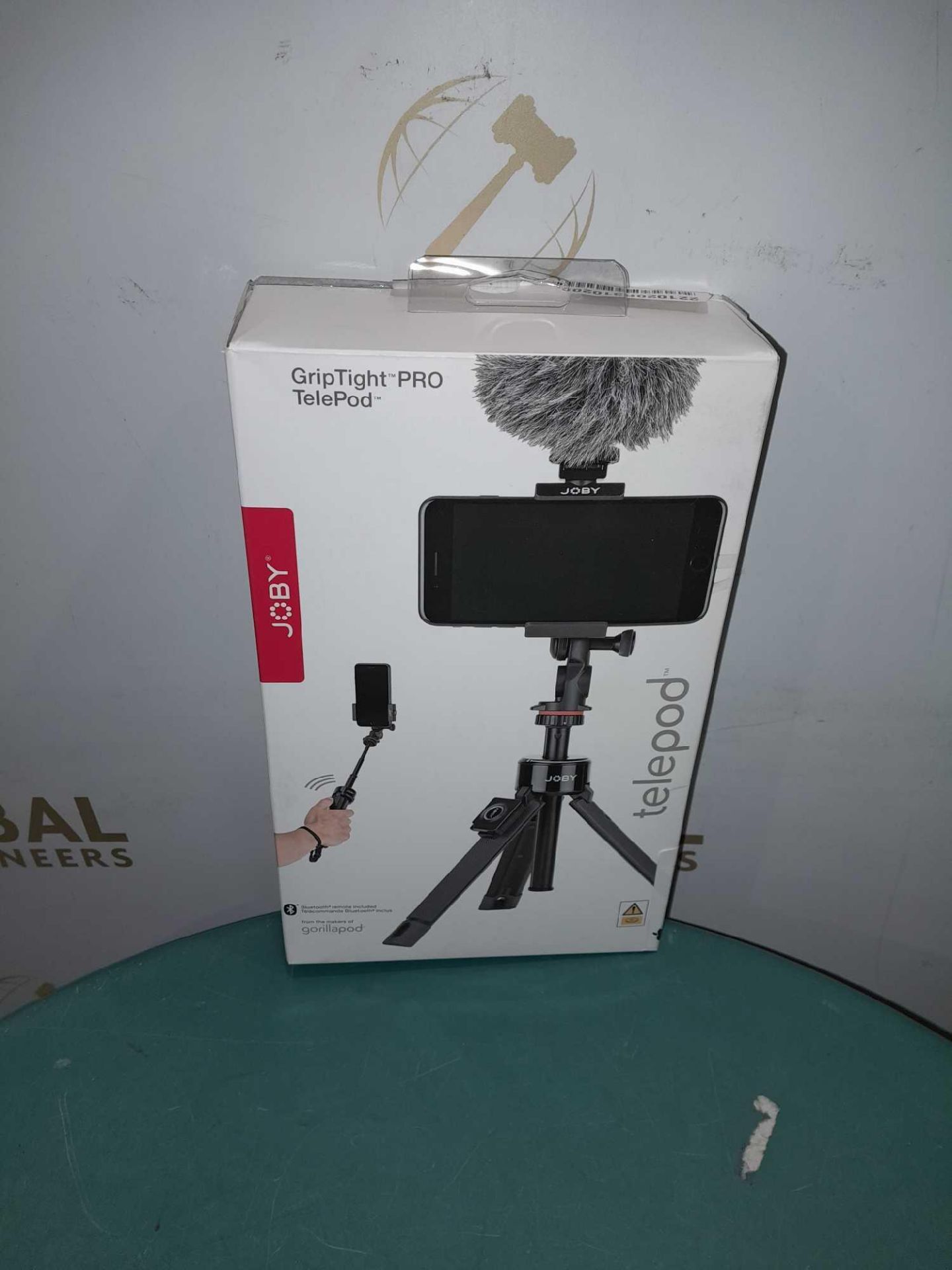 RRP £200 Lot To Contain 2 Boxed Joby Gorillapod Grip Tight Pro Tripod Sticks - Image 2 of 2