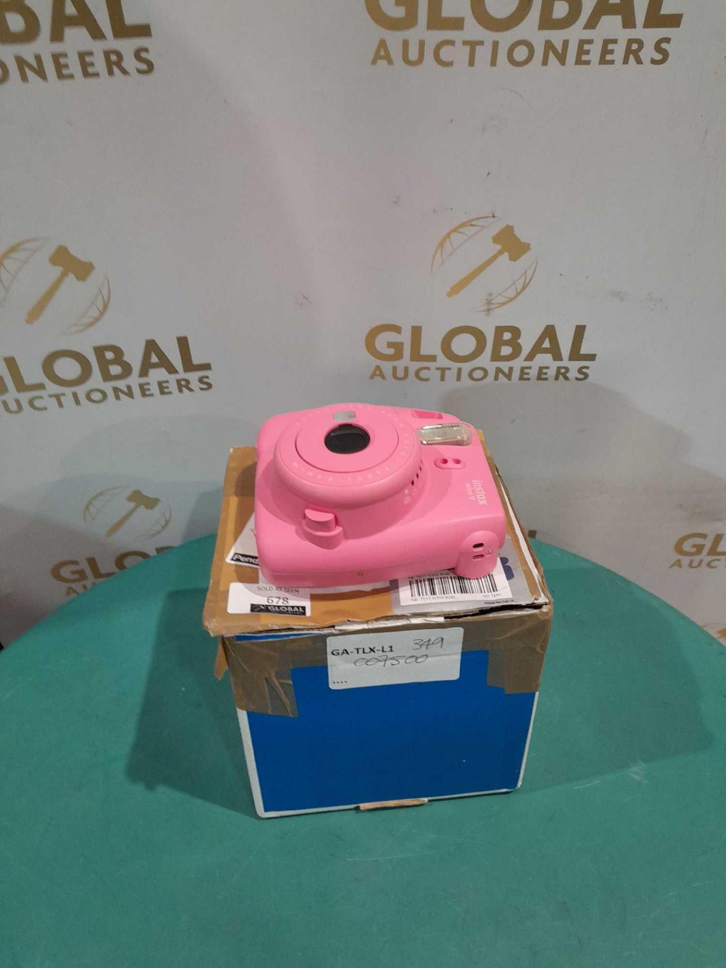RRP £100 Boxed Insta X Mini 9 Pink Picture Camera - Image 2 of 2