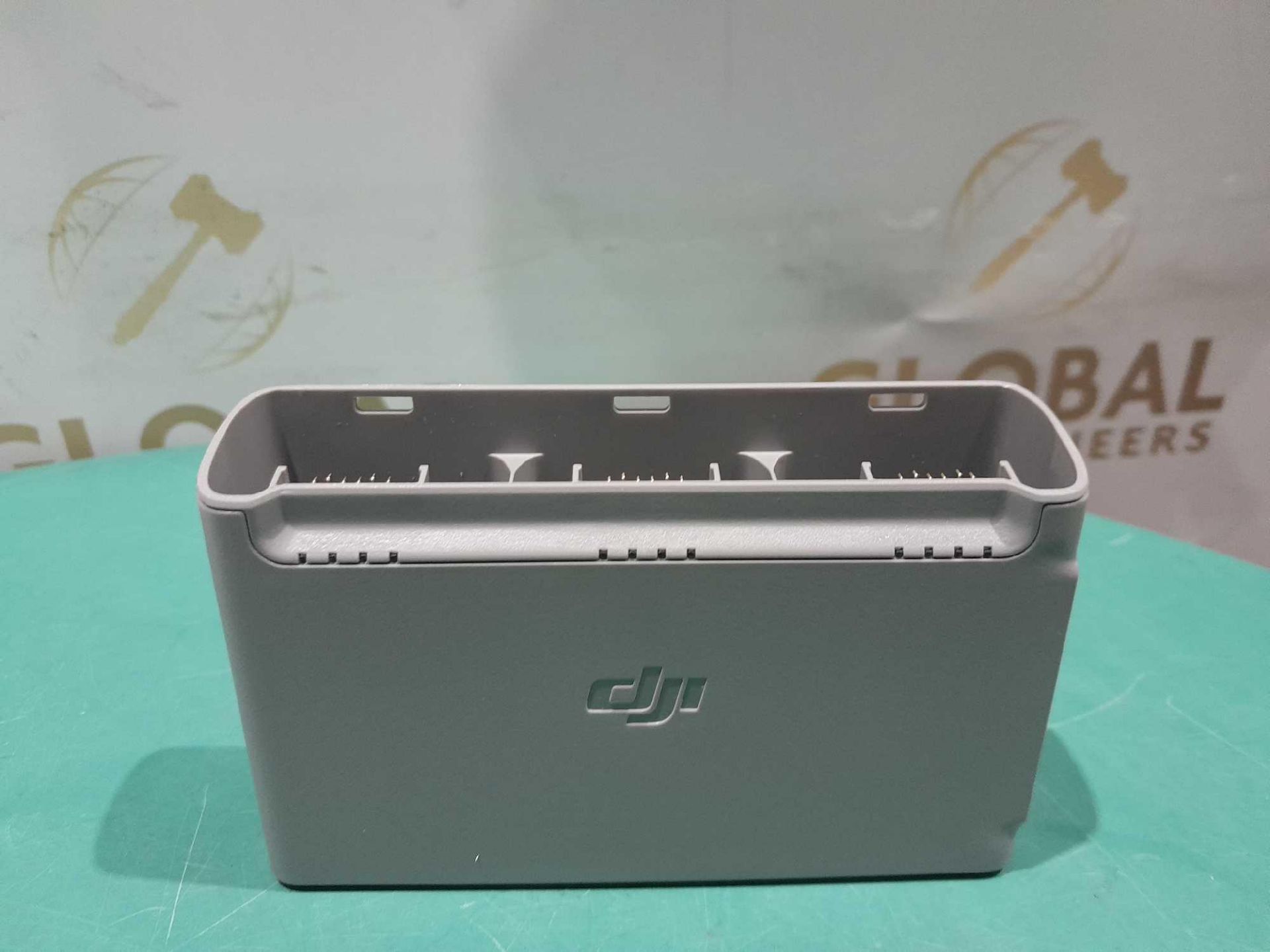 RRP £210 Lot To Contain 3 Boxed Dji Mini 2 Two Way Charging Hubs - Image 4 of 4
