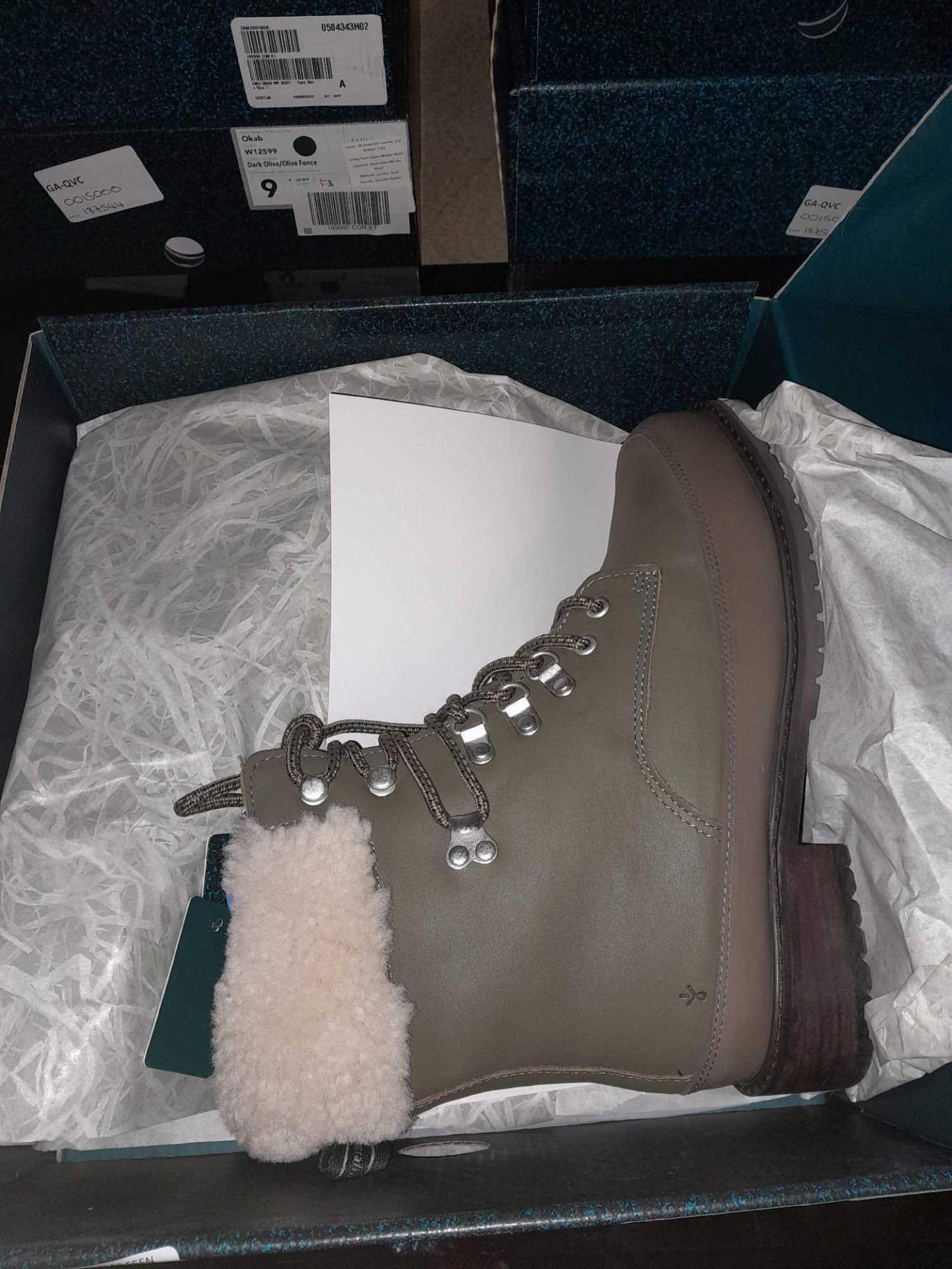 RRP £150 Boxed Brand New Pair Of Emu Australia Size 7 Dark Olive Waterproof Boots - Image 3 of 3