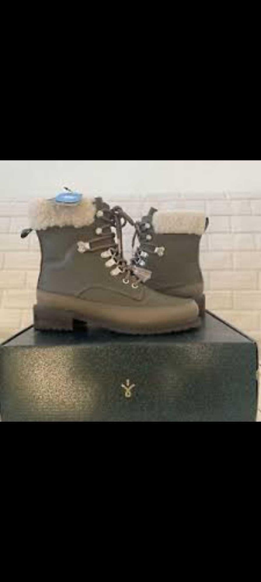 RRP £150 Boxed Emu Okab Boot Dark Olive Size 7