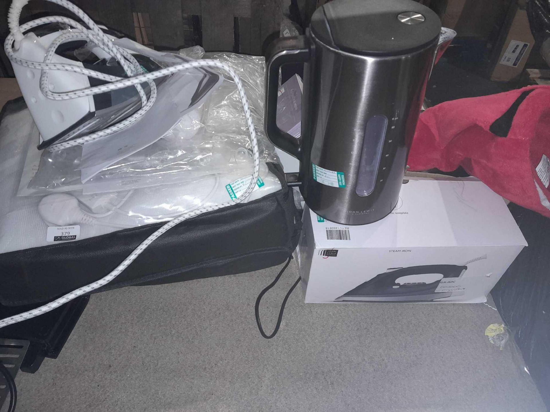 RRP £220 Lot To Contain Approx. 10 Assorted John Lewis Items, Steam Iron, Simplicity Kettle, Single - Image 3 of 3