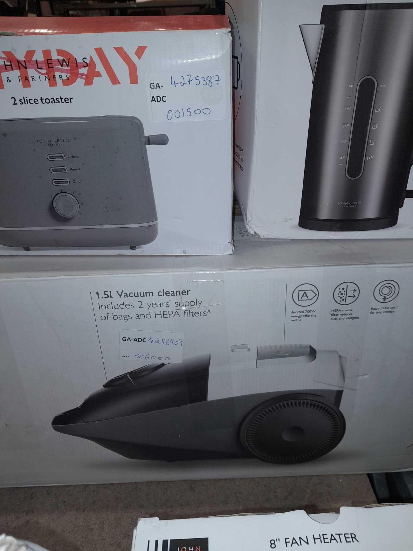 RRP £130 Lot To Contain 3 Boxed Assorted John Lewis Items To Include A Vacuum Cleaner, 1.7L Kettle - Image 2 of 2