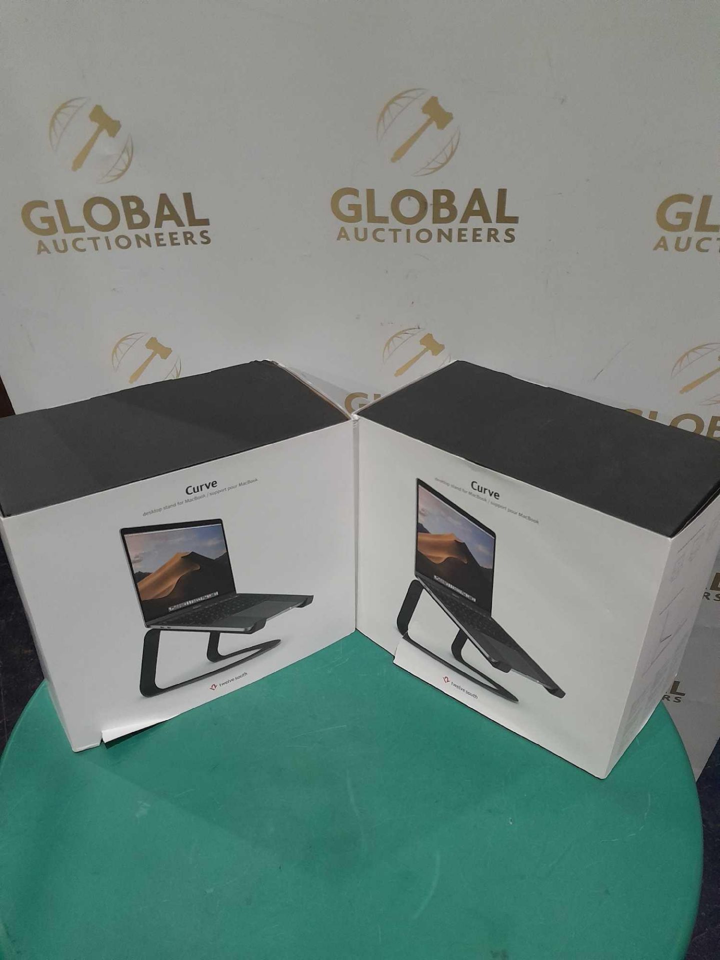 RRP £100 Lot To Contain X2 Boxed Black Twelve south Curve MacBook Stand - Image 2 of 2