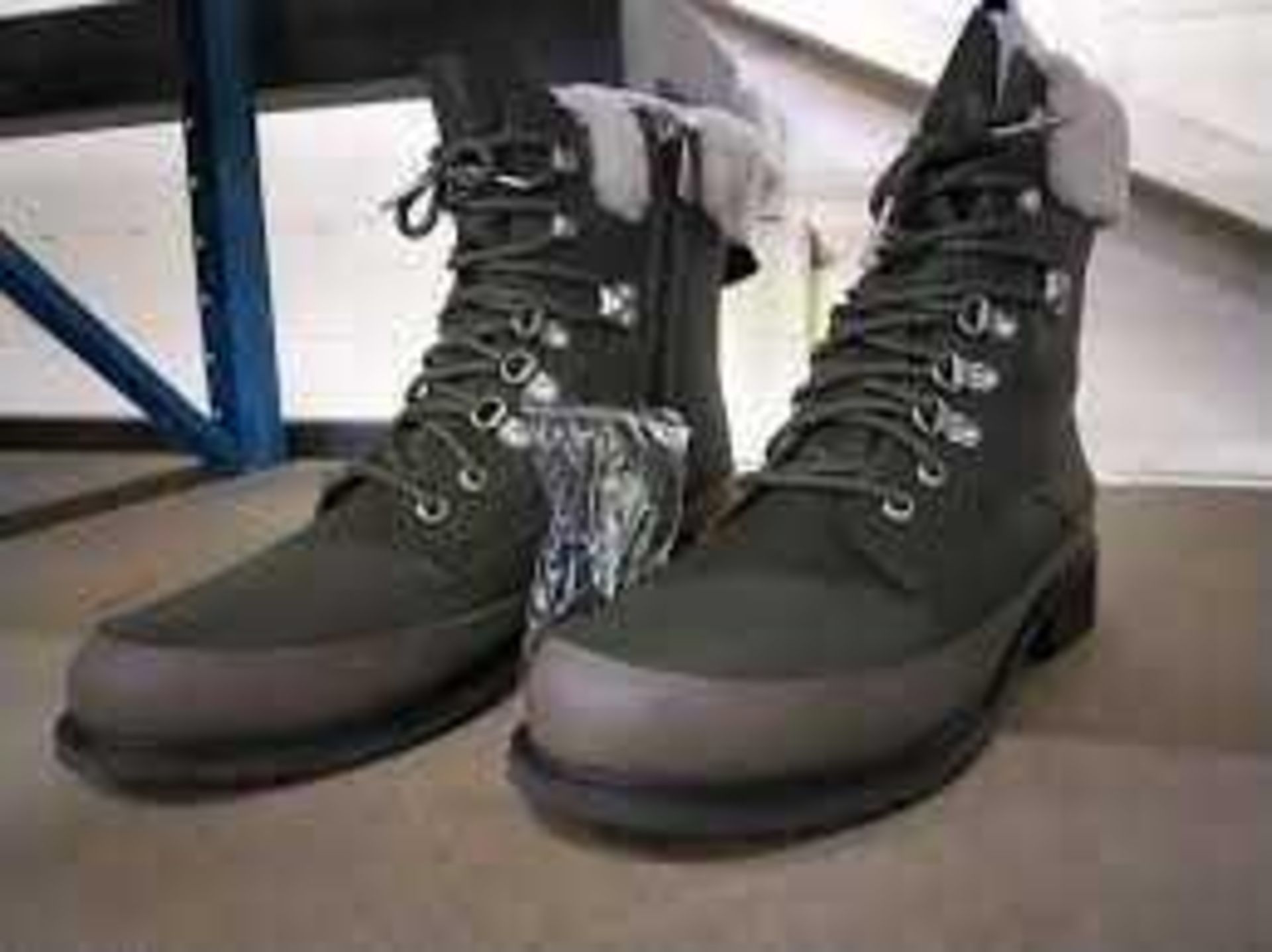 RRP £150 Lot To Contain Emu Australia.Com Dark Olive Waterproof Boot