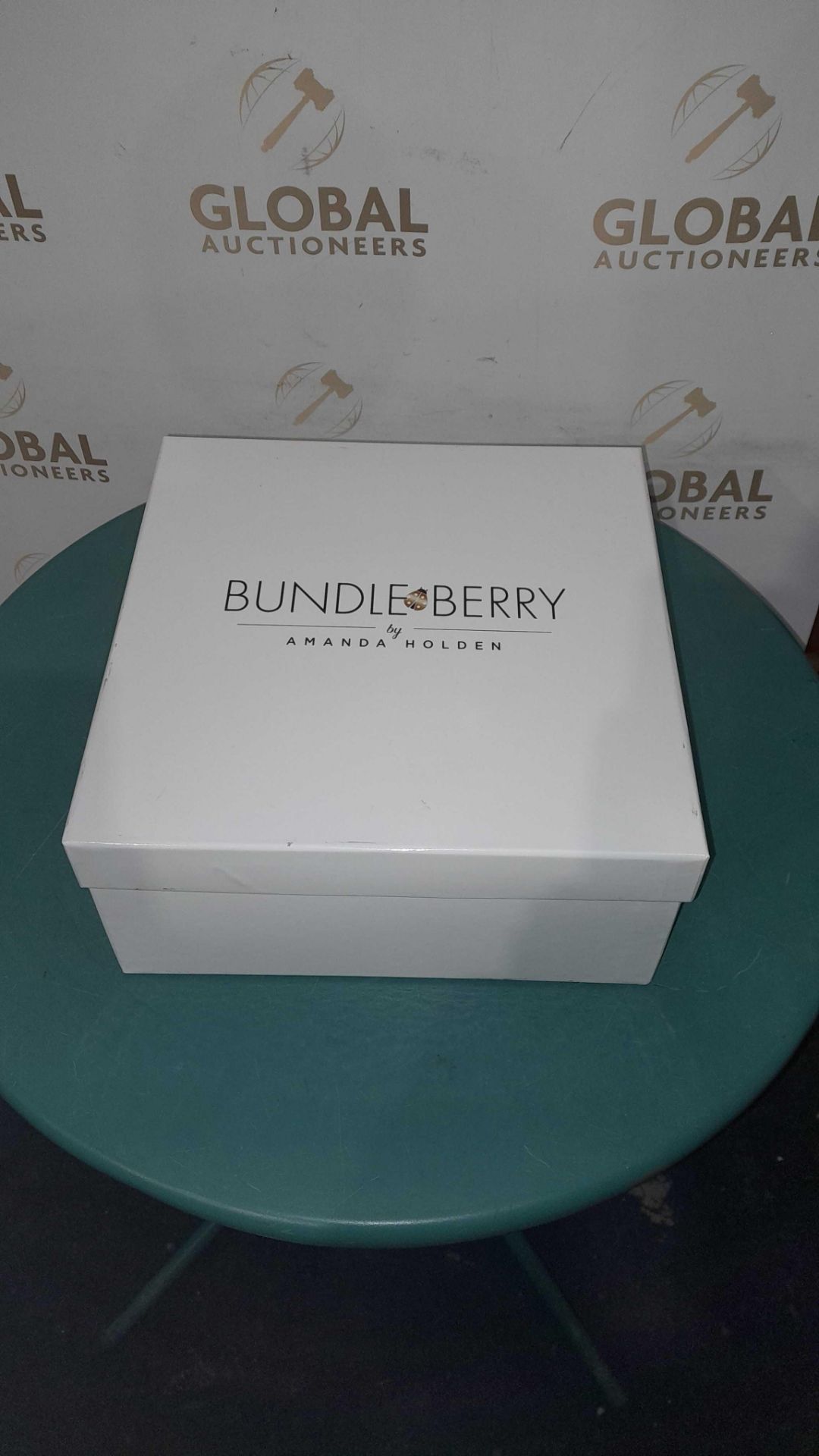 RRP £200 Lot To Contain 4X Boxed Amanda Holden Bundleberry Cocktail Sets - Image 2 of 4